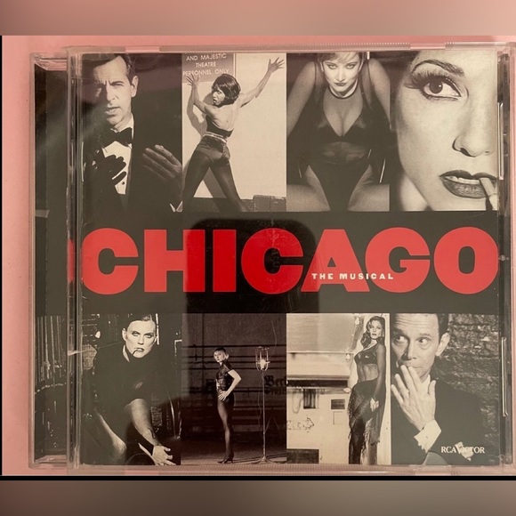 Various – Chicago, The Musical
With ticket stub Collectible - Picture 3 of 9